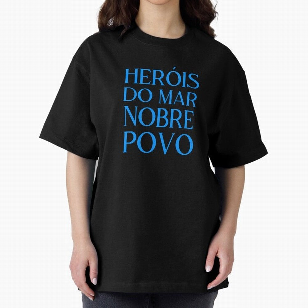 Her¨®is do Mar Nobre Povo blue 2 Oversized T-Shirt Follow the Final Road of Global Football Passion for FIFA World Cup 2026 Group Stage, Capturing CR7, Brazil, Portugal and Argentina, Football History, Final Match Energy, Crowd Noise and Once in a