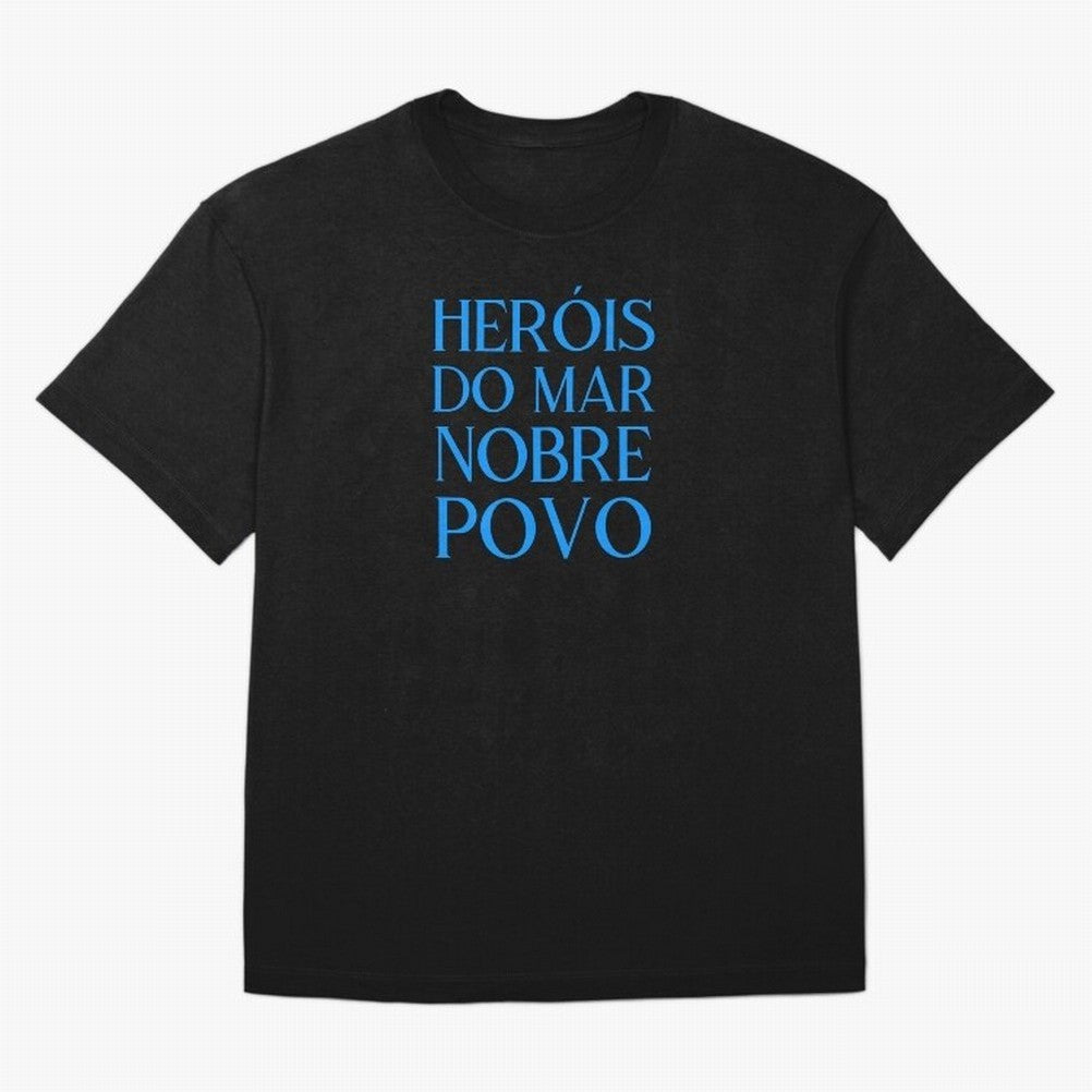 Her¨®is do Mar Nobre Povo blue 2 Oversized T-Shirt Follow the Final Road of Global Football Passion for FIFA World Cup 2026 Group Stage, Capturing CR7, Brazil, Portugal and Argentina, Football History, Final Match Energy, Crowd Noise and Once in a