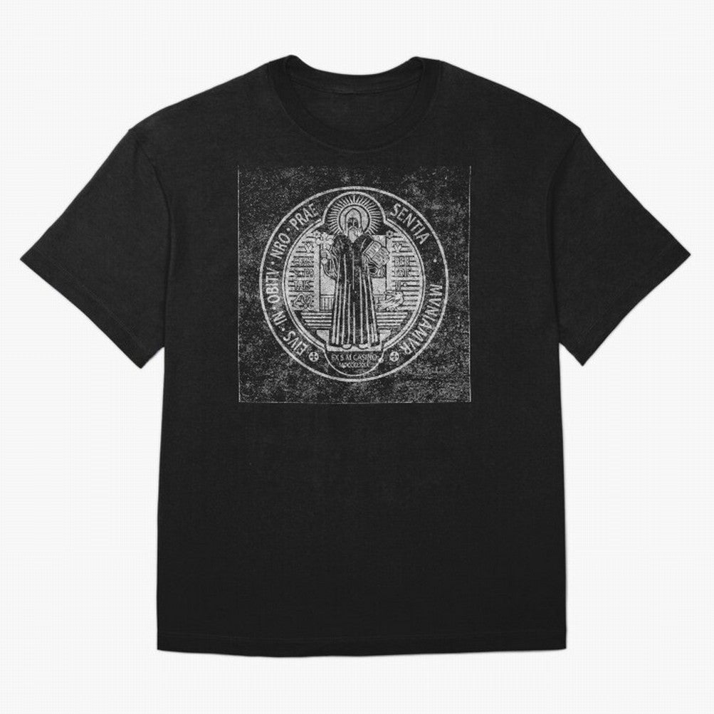 Medalla de San Benito Frontal Relieve Oversized T-Shirt Bring Home the FIFA World Cup 2026 Journey through Haaland Highlights, France and Portugal Pride, Global Supporter Spirit, Legendary Goals, National Colors and Tournament Celebration; Great
