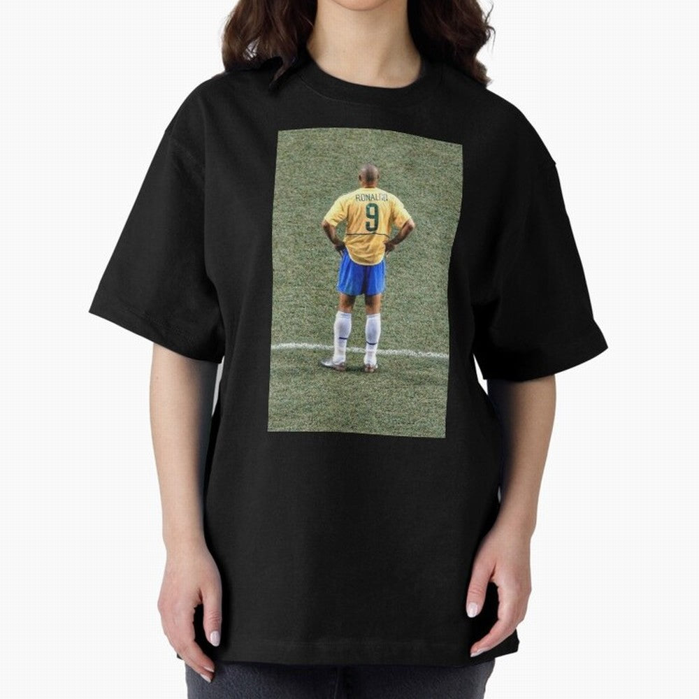 Illustration Ronaldo Luis Nazario de Lima Oversized T-Shirt Keep the Legacy of FIFA World Cup 2026 Group Stage Featuring Cristiano Ronaldo, Haaland and CR7, Germany Energy, Soccer Culture, Superstar Moments, National Team Dreams and Competitive
